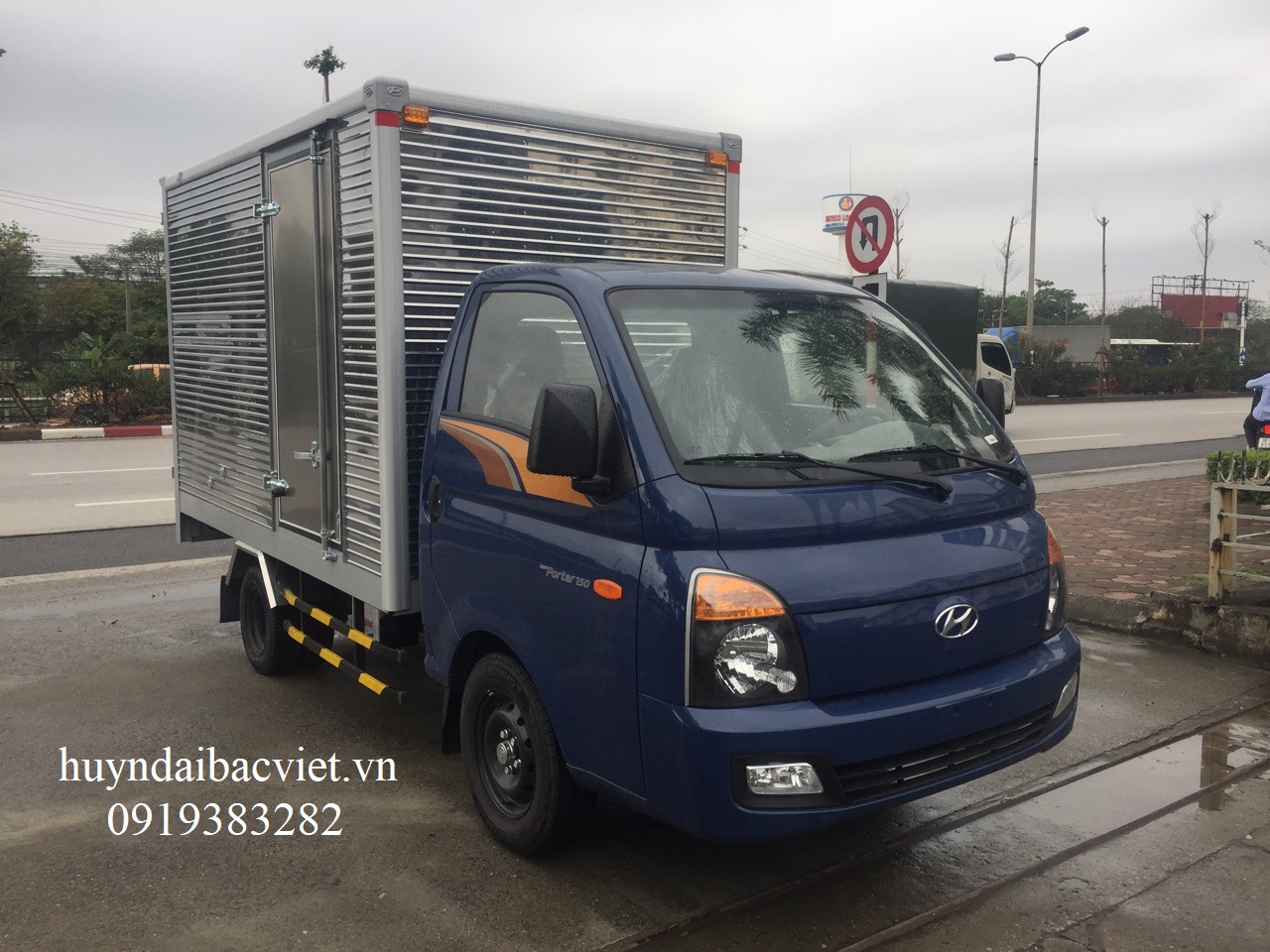xe hyundai new porter 1,5 tấn thùng kín - nhập khẩu 3 cục